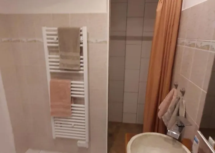 住宿加早餐酒店 Cote Est Petit Dejeuner